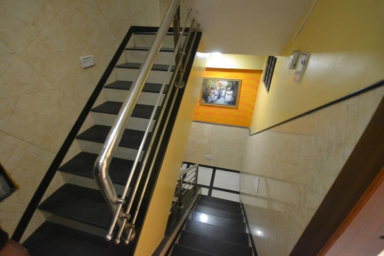Hotel Madhava Shirdi Exterior foto